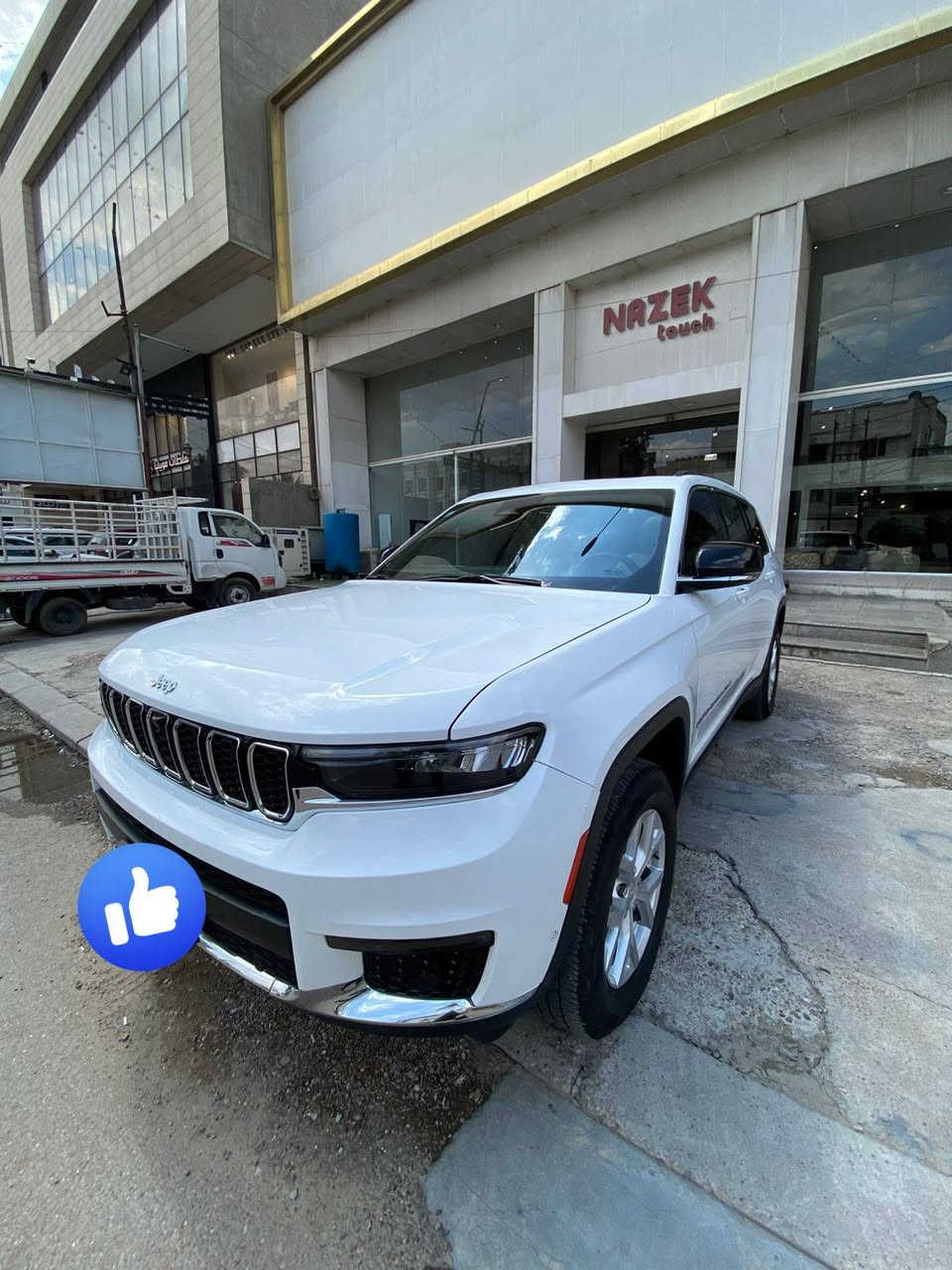 السلام عليكم جيب جراند لمتد محرك3600 وارد أمريكي قطعتين 6 سلندر رقم 7 راكب كشنات منفصله Vlp ماشيه 55 الف رقم بغداد تحويل ثاني يوم للاستفسار ***********
