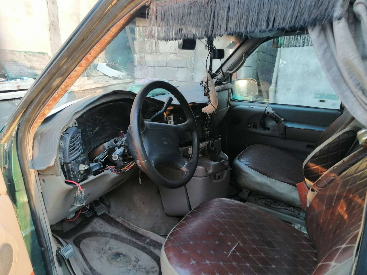 مرحبا فإن استرو مديل ١٩٩٦ جاهزه سنويه بسمي مكان لبصر ه سياره جاهزه كل نقص ما بيه مصبوغه عام سعره ٤٠ ورقه


**إذا كنت صاحب هذا الإعلان وتريد حذفه لأي سبب، رجاءا أرسل رسالة إلى الدعم الفني**