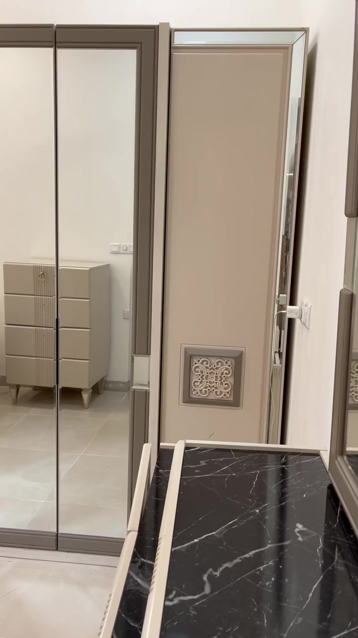 السلام عليكم غرفة نوم للبيع السعر مليون وميتين


**إذا كنت صاحب هذا الإعلان وتريد حذفه لأي سبب، رجاءا أرسل رسالة إلى الدعم الفني**