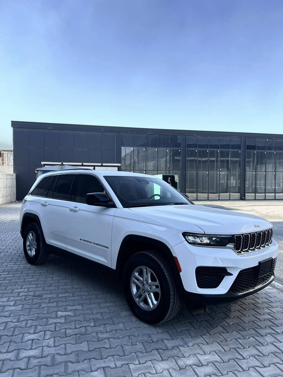 سلام عليكم

🚗🚗جيب گراند تشيروكي لاريدو

موديل ٢٠٢٣ 

سيارة ستة سليندر ٣٦٠٠ تنفس طبيعي

٥ راكب مرغوب

سيارة ماشي ٢٧ ألف مايل  

سيارة وارد أمريكي
 
✅ملاحضة

سيارة شوية بوند صبوخ بدون دواخل بدون إرباگ كلش سليمة لايتات راديتر كلش بيلادي

سونر و رقم شاصي موجودة

1C4RJHAG3PC528638 ✅

سيارة بدون رقم و بشرط الترقيم(أربيل-سليمانية-دهوك)

مكان سيارة سليمانية

💵💵سعر ٢٩٨ ورقه مجال

***********📲📲
