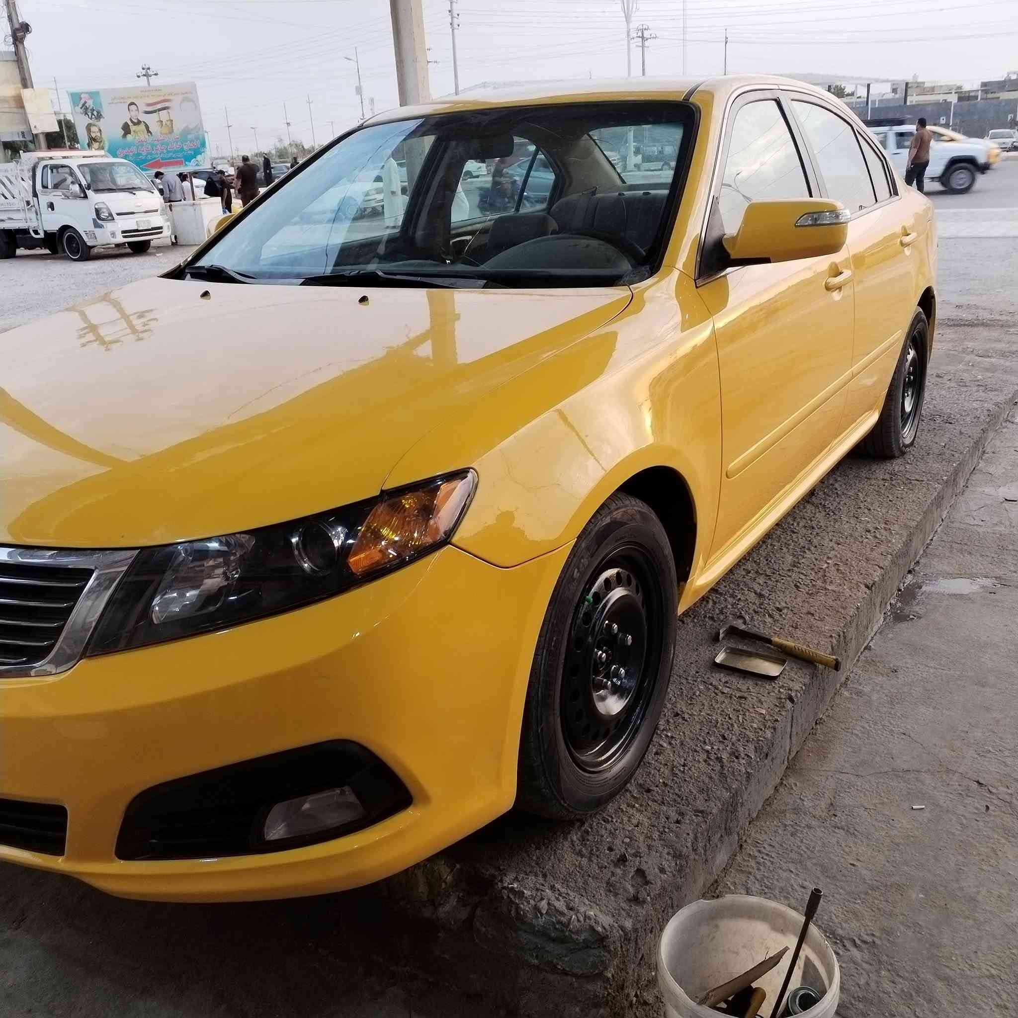 اوبتيما موديل 2009 مكفوله من الكص والعيب الشرعي مصفره هيئه وغرامه مكينه وكير مكفولات منضومه تبريد جديده السعر 90 وبيه مجال بسيط. للاستفسار ***********
