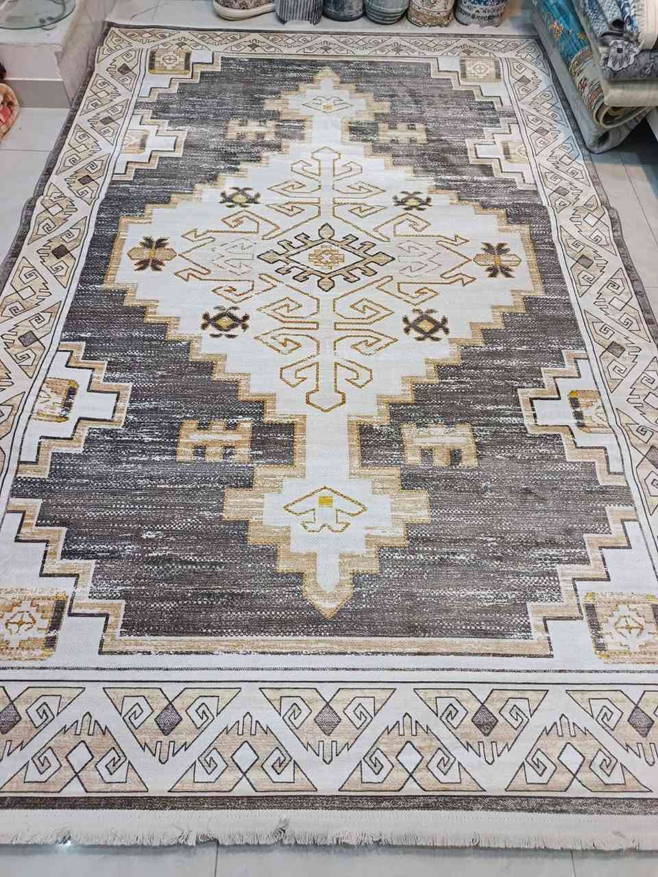 مكان السيدية 
عندي هذني كلاودي ٣*٢  ياررردة  واكو توصيل


**إذا كنت صاحب هذا الإعلان وتريد حذفه لأي سبب، رجاءا أرسل رسالة إلى الدعم الفني**