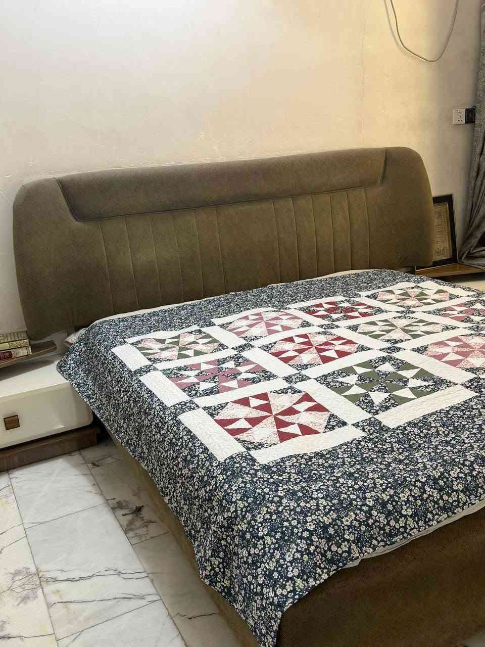 السلام عليكم غرفة نوم تركية بيها ضرر بقاعدة الجرباية فقط ٦٠٠ الف المكان حي البنوك


**إذا كنت صاحب هذا الإعلان وتريد حذفه لأي سبب، رجاءا أرسل رسالة إلى الدعم الفني**