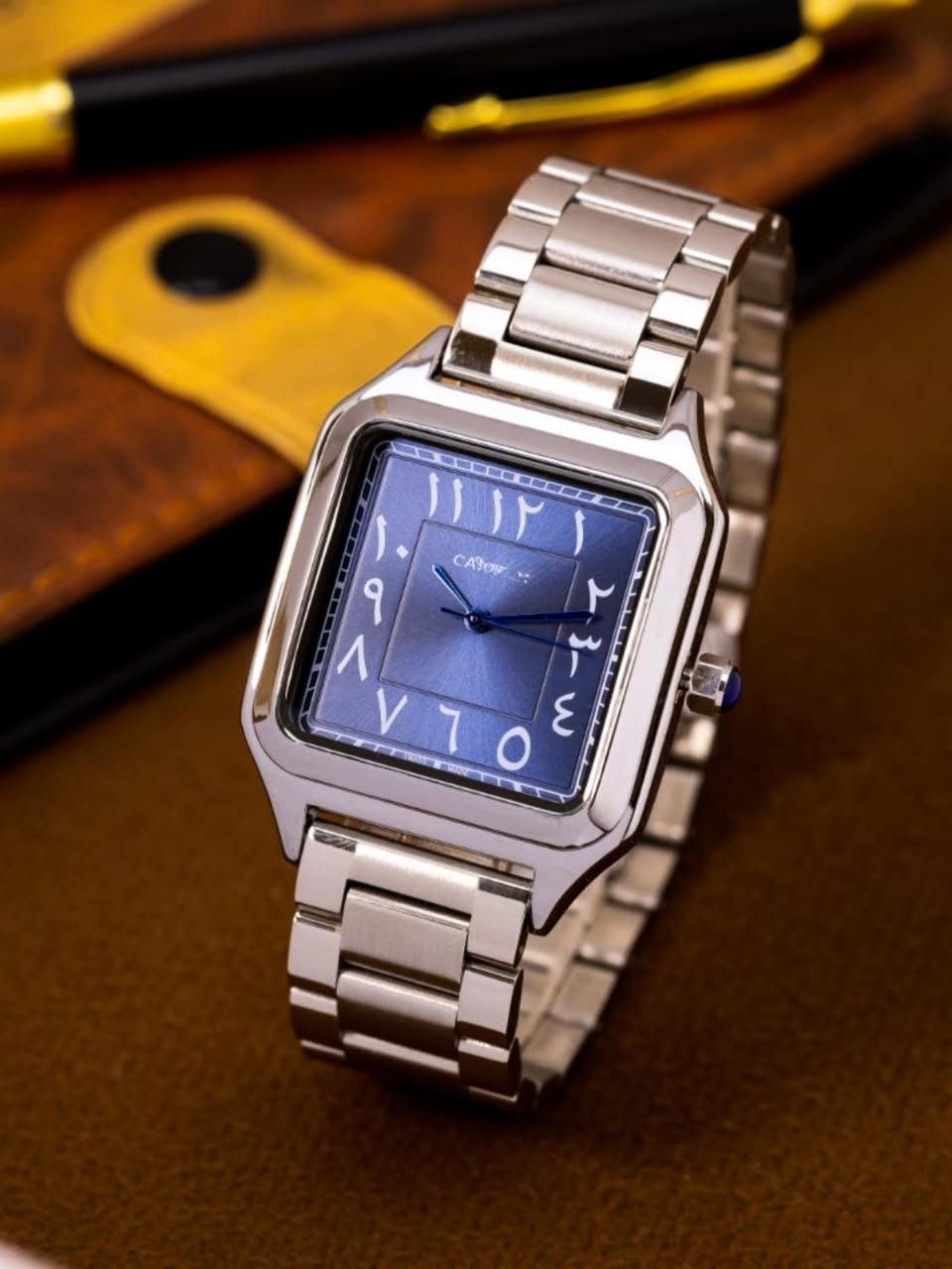 ال⏱️ الكلاسك بالارقام العربية من #دقيقة  تناسب المعصم باللبس الرسمي 

💢29 الف مع التوصيل ( الساعة 24 الف + 5 الف توصيل وتكون كلفة التوصيل لاكثر من قطعة ثابته فقط 5 الف  ) لباب المنزل ولكل مدن العراق 🇮🇶 

(( تم تشوش داخل المينا على اسم الماركة حسب قوانين الفيس  يمكن طلب الصور الاصلية برسالة او تجدها بالتعليقات )) 

قطر الساعة 34 *37 ملم 
وزن القطعة 116 غرام 
زجاج معدني ضد الخدش 
ضد الماء بالاستعمال اليومي 
طلاء ثابت 
سير ستالس ستيل فاخر بقفل فراشه
واتساب 🟢 *********** 🟢

من #دقيقة انت مع جودة ممتازة وستايل حديث
