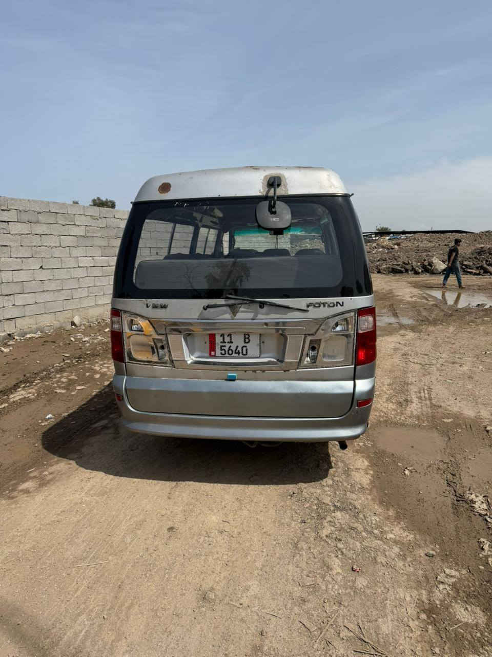 سياره فتون للبيع موديل 2010 رقم انكليزي جاهزه للشغل 
عوزها صدر امامي تبديل محرك بطه دوشمه جديده 
للاستفسار اتصل ***********. مكان بغداد
