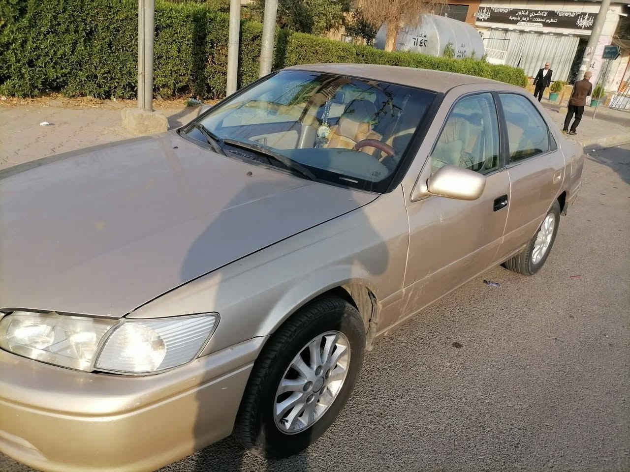كامري 2001 بغداد تحويل مباشر  محرك 2200 اربع سلندر امريكي تبريد شغال تايرات جدد محرك نضيف كهربائيات شغاله  سياره مال جناي سعرها68 وبيه مجال مكان الانبار فلوجه ...  رمادي  متواجد الاتصال ***********

