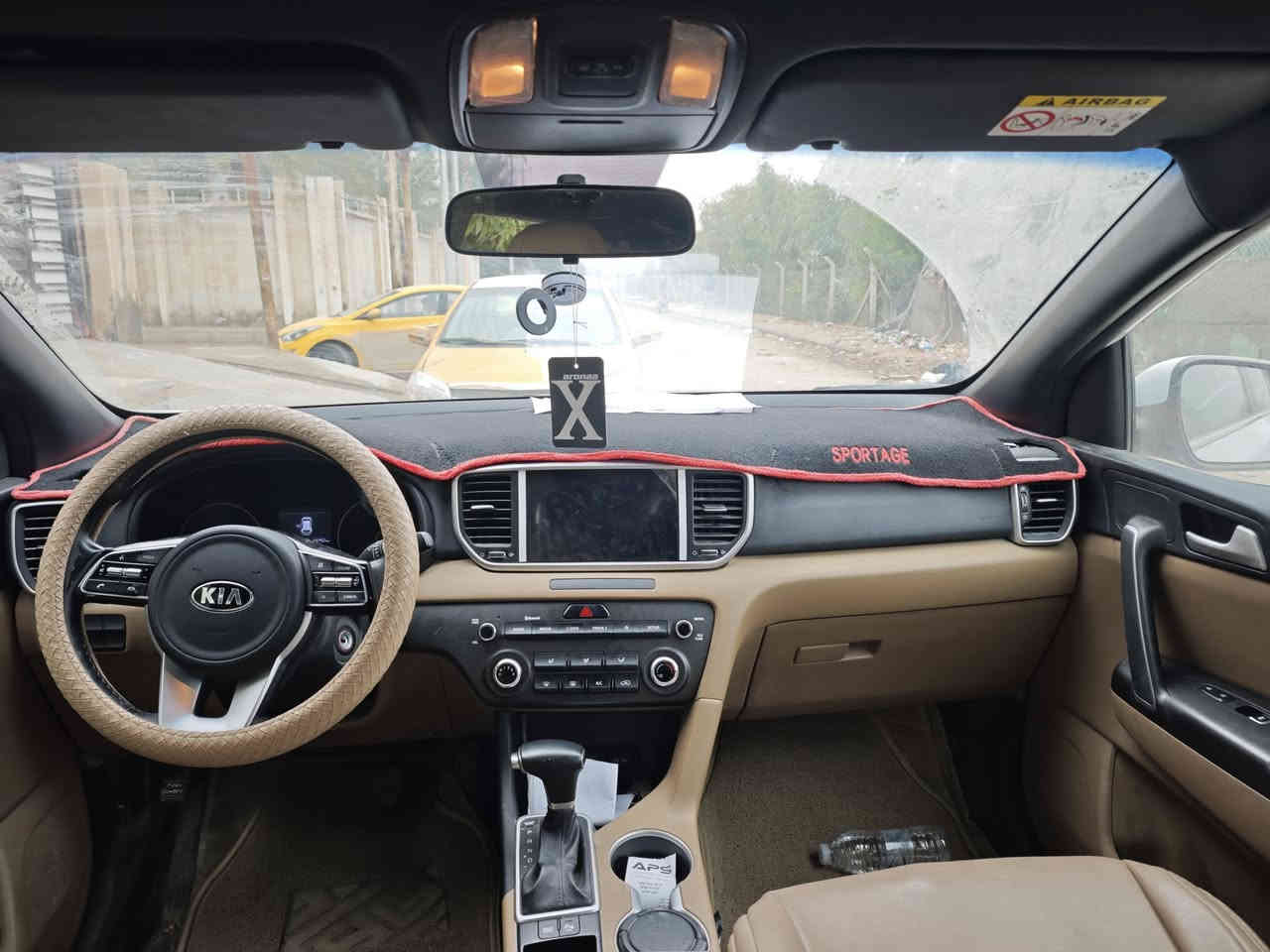 كيا سبورتج
كيا سبورتج 

موديل 2021 خليجي

رقم بغداد 

لون ابيض

 مكينه 2000  

مريات شفط 

كشنات جلد + كهرباء  

تحكم ستيرن فول مع تحكم بلوتوث

قطعتين تبريد امامي خلفي 

حساس امامي

حساس خلفي

شاشة اعطال

شاشه كبيره لمس 

كاميرا خلفية 

ماشيه 23  

السياره نظيفه جدا جدا واستعمال قليل مال بيت وخير من الله السياره 

سعرها 215 وبيها مجال بسيط 

العنوان الناصرية 

***********
