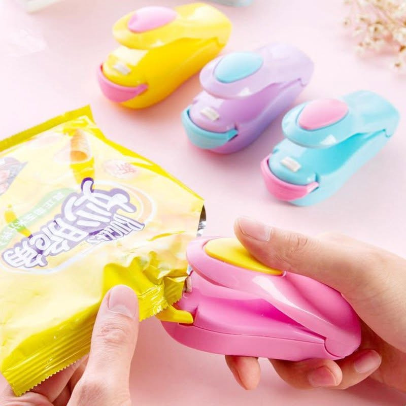 🛍️ أكياس الأكل بتتفتح وتسرب؟ 😤

🔥 الحل العملي: ماكينة لحام أكياس حرارية صغيرة

✔️ تقفل الأكياس بإحكام في ثواني
✔️ تمنع تسريب السوائل نهائيًا 💧
✔️ تحافظ على الأكل طازة لفترة أطول 🥗
✔️ مناسبة لأكياس الفريزر والبقوليات

💡 حجم صغير وسهل التخزين (10 سم فقط)
💡 بتشتغل ببطاريتين AA

💪 خامة بلاستيك متينة + استخدام سهل

💰 سعر مناسب
🚚 الدفع عند الاستلام

📩 ابعت رسالة واحجز دلوقتي

ماكينة لحام أكياس – غلق الأكياس – Bag Sealer – Mini Sealer – حفظ الطعام – أدوات مطبخ – Seal Machine – Food Storage – غلق أكياس الفريزر

#ماكينة_لحام #غلق_أكياس #BagSealer #MiniSealer #حفظ_الطعام #مطبخ #أدوات_مطبخ #الدفع_عند_الاستلام #توصيل #منتجات_عملية القاهرة, مصر


**إذا كنت صاحب هذا الإعلان وتريد حذفه لأي سبب، رجاءا أرسل رسالة إلى الدعم الفني**