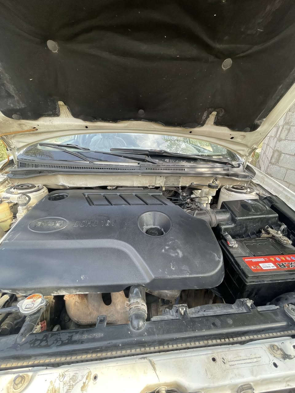 السلام عليكم 
للبيــع …..
بي وأي دي 
BYD
2015 
G3
كير ومكينه نضيفات خير من الله 
تايرات 4 جديدات 
حداديه وصدر نضيفات 
مكفوله من الحادث 
بيها فقط طخطخات بسيطه وخياس بسيط 
السياره خير من الله 
رقمي الدولي الجديد 
رقم واسط ب اسمي تحويل ثاني يوم 
سنويه جديد ل 2030
داخلها نضيف كلش 
كشرها نظيف 
بانوراما 
بصمة أبواب 
كراسي جلد 
كهربائيات شغاله 
المحرك نظيف ما بي تبخير ولا شي 
كير أوتوماتيك 
السعر : 58  وبي مجال 
تواصل :***********
