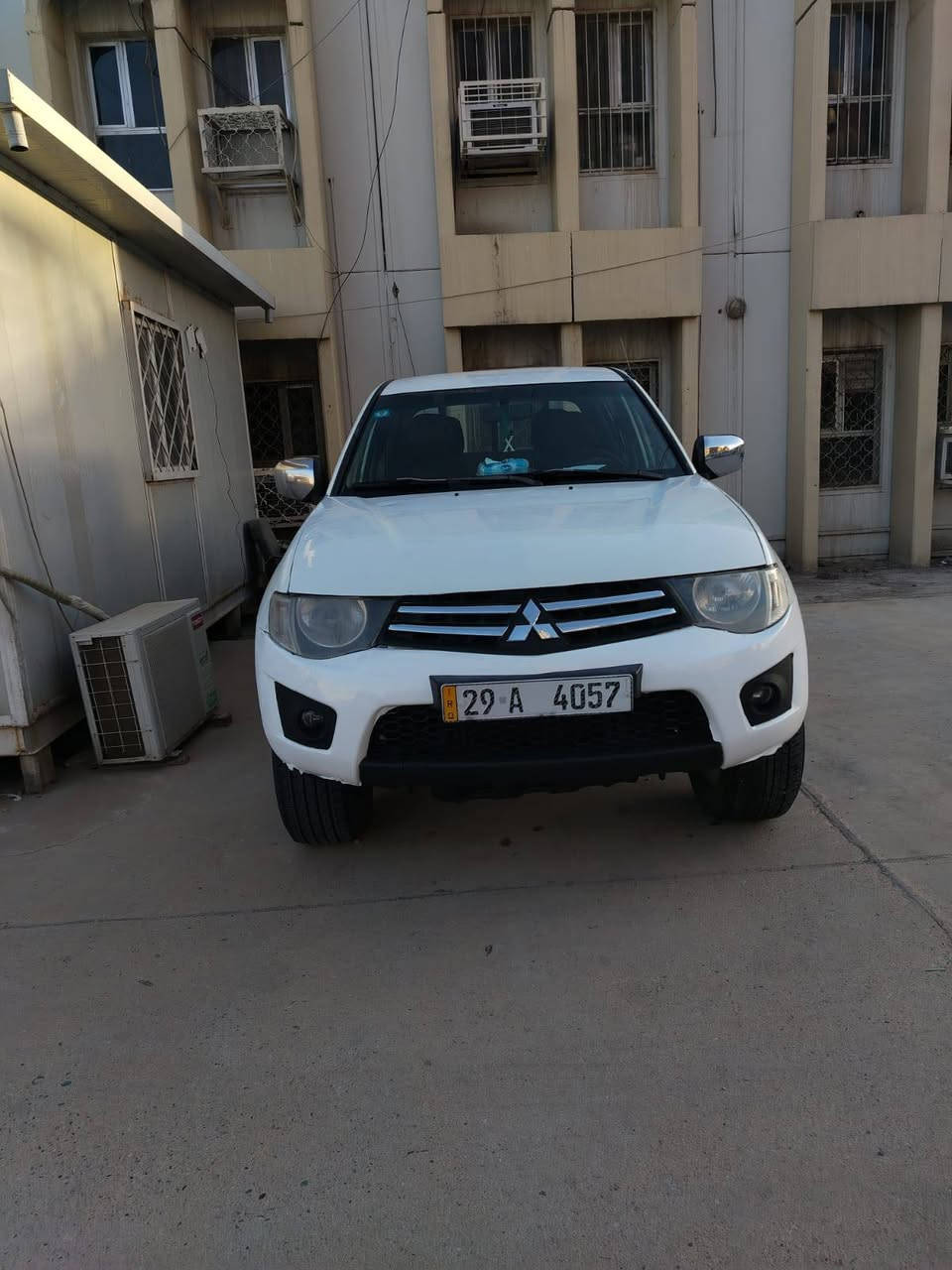 بيكم مسيبوشي فحل فور ويل موديل 2011 بانزين
رقم واسط  انكليزي
سيارة جاهزه كير تبريد محرك بداية رنكات 
كهربائيات صدر امامي خلفي كله جاهز
داخل نضيف شركة 
ضرر جاملغ امامي صبغ فقط بدون داخل الباقي بلاد
السعر 98 وبيه مجال
مكاني بغداد مدينة الصدر
رقمي ***********
