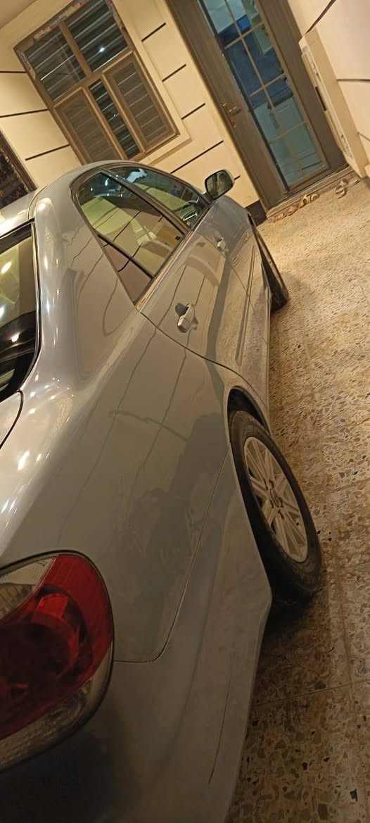 بسم الله والصلاة والسلام على رسول الله
كامري موديل 2005
وراد امريكي ليبل واحد 
ظروري أمريكا جاملغ ايمن امامي بدون دواخل 
ثلاث قطع صبغ الجاملغات الاماميه والبنيد جماليه سبب جراد
السيارة فول عدا الفتحه 
السعر 100$ بي مجال 
رقم بغداد  انكليزي مميز 4 أرقام 
مكانها الفلوجة 
تحويل ثاني يوم 
للاستفسار 
***********
***********
