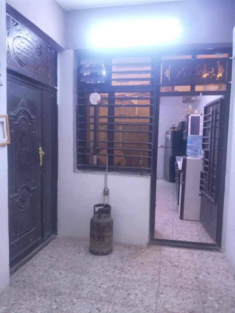 السلام عليكم دار للبيع ملك صرف بلزعفرانية حي الأمانة المساحة 125م واجهه ٦وربع تفاصيل البيت طابق واحد للاستفسار الاتصال على الرقم *********** صاحب البيت بغداد, العراق
