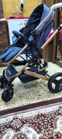 عربانة أطفال • نظيفة • وياها ناموسية