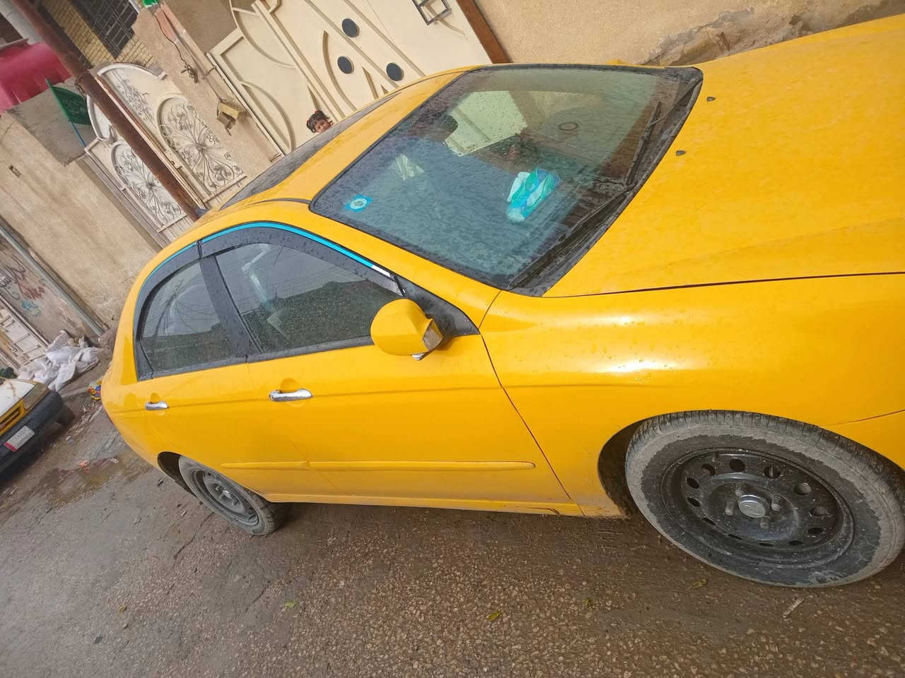 سبكترى ميدل ٩ واردها باب السايق والجاملغ وبيها جاملغ خلفي سيارة حلوة وكاعدة ب اسمي مشرع وطني مكينة كير مكفولات  *********** سعرها ٧٥ وبيها مجال للشراي مكاني كربلاء
