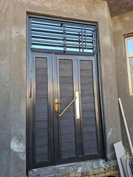 معمل  حداده الرحمه  العمل كافه الحدادة أبواب شبابيك محجرات بغداد چسر ديالی  مقابل عماره الربيعي*********** اسعار مناسبه يوچد عمل تفصال الابواب القاصه
