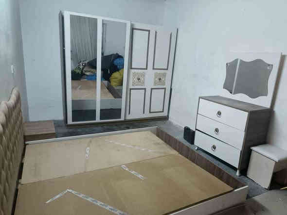 غرفەنوم للبیع سعر180الف 5قطعەبدون دوشک عنوان کرکوک 
***********
*********** كركوك
