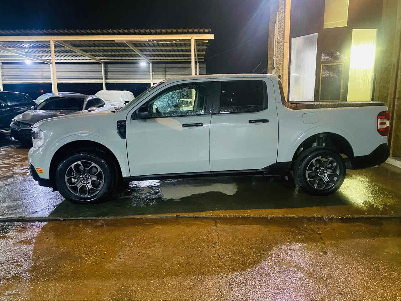 فورد مافريك مواصفات XLT
موديل 2024 
هايبرد 
شاشه 
كاميره 
سكان تحكم 
مانع تزلق 
مسار طريق 
تحديد سرعه 
رادارامامي 
رادار خلفي 
مرايا رادار
حساس خلفي 
ويلكب 
بريك بصمه 
صبخ اربع قطع بدون دواخل 
بجم كلو وضع شركه 
السياره تترقم اربيل دهوك سليمانيه 
سعر 153 ورقه 
عنوان عقره هاتف واتصاب 
*********** كورك 
اسياسيل تلفون *********** أربيل, العراق
