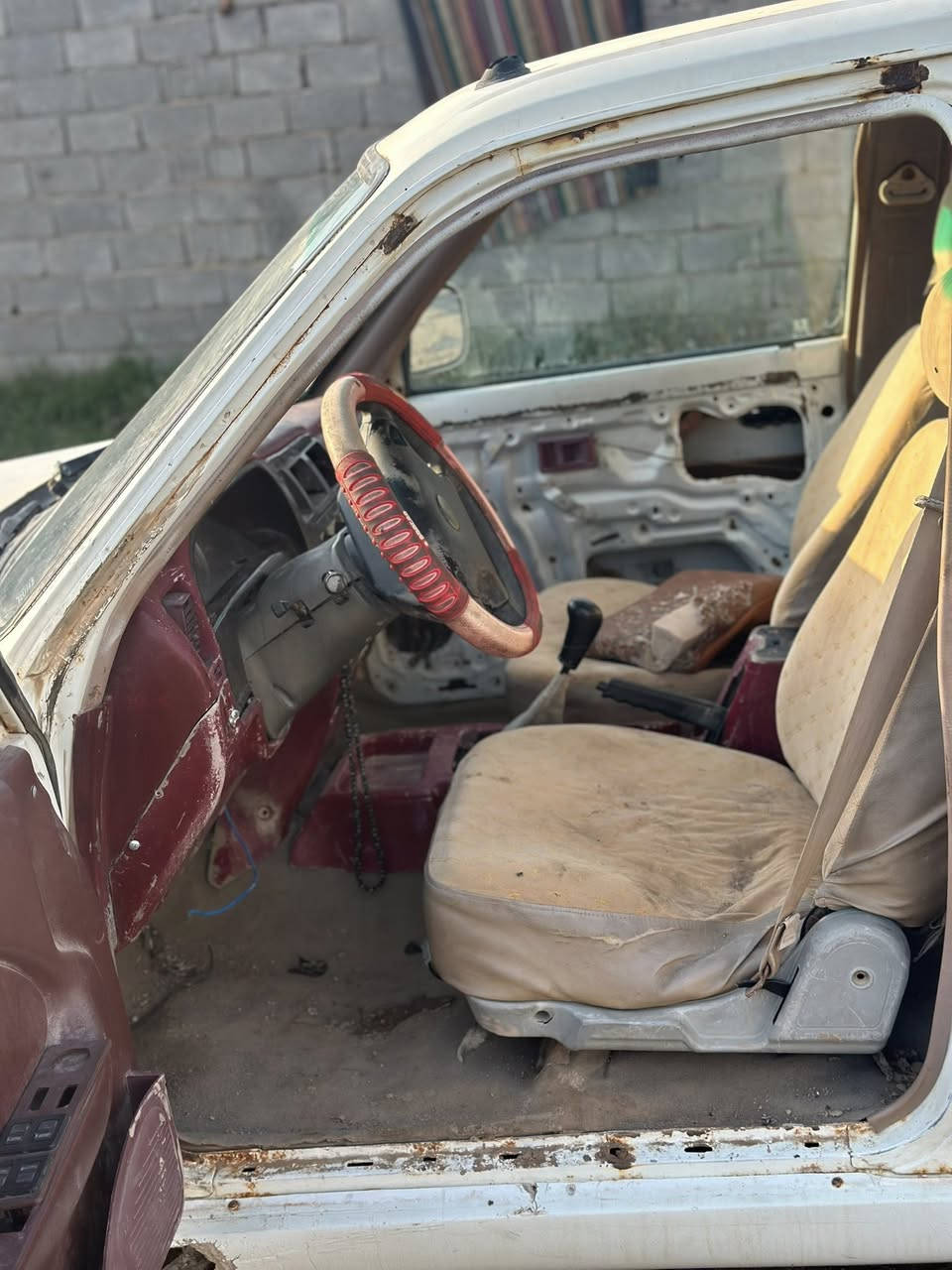 سلام عليكم بيكم دير موديل 2009 سياره جاهزه تخم تاير كير مكينه جاهزات راديتر جديد سياره عليه ضرايب ابيع كوم حديد سنويه ورقم وياه اكفله من كلشي / مكان الكوت مركز المدينه /***********/***********
