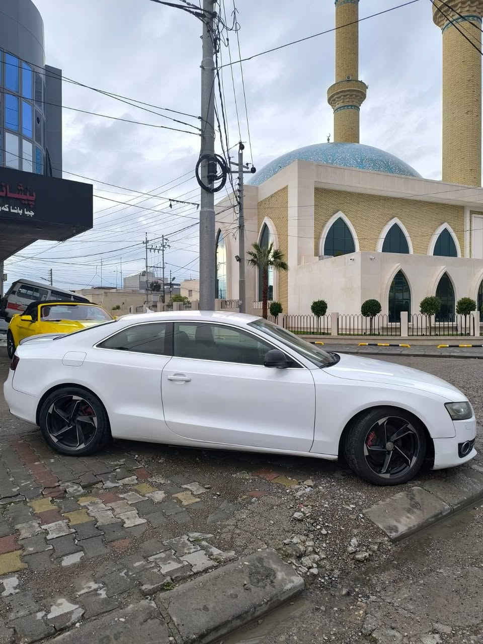 Audi A5  2009

٣ پارچە سبوغ ( ٢ چامرلغ پێش،١ چامرلغ پشت)
بێ ناوگرتن 
ئێرباگ تەقیوە
مەکینە کەپس 2.0 / v.4
سەنەوی بەسەر چووە
١٨٠ هەزار کم چووە 

نرخ / ٧٦٠٠ $ / 7600 $ أربيل, العراق


**إذا كنت صاحب هذا الإعلان وتريد حذفه لأي سبب، رجاءا أرسل رسالة إلى الدعم الفني**
