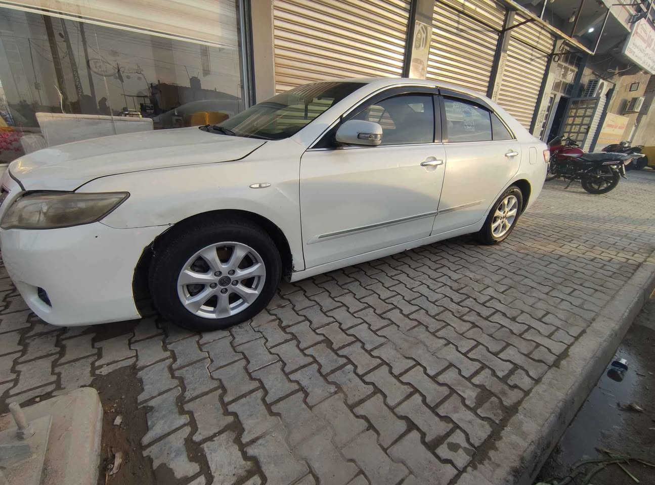 السلام وعليكم 
كامري موديل ٢٠١٠ خليجي 
رقم واسط باسمي مميز 
فول موصفات فتحه تبريد قطعتين بردا فول مكينه ٤ 
بيه رشات صبغ ٥ قطع سياره جاهز مكينه وكير وتبريد 
السعر ٩٧ وبيه مجال قليل 
المكان كوت مركز المدينه الاستفسار 
*********** دهل اوران, واسط
