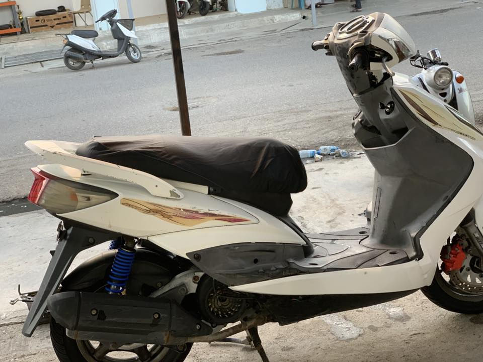 سكنس فحل للبيع

دراجه جاهزه وحلوه 

سلف شغال شلعه معدل فول 

الستفسار عل *********** 

السعر 600 بيه مجال
