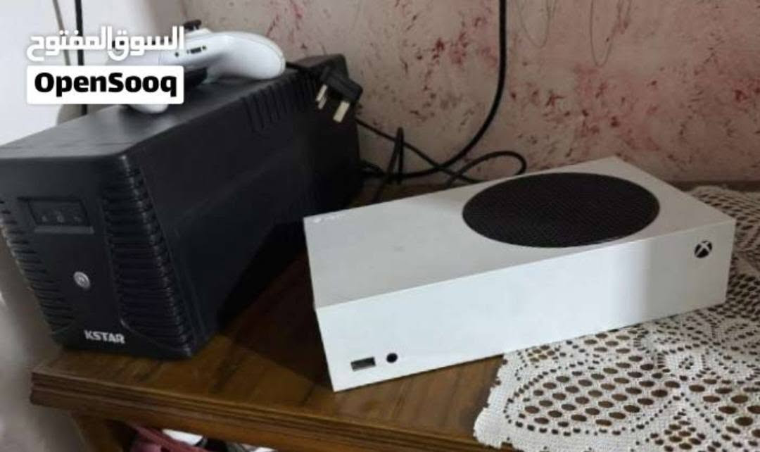 اكسبوكس سيريس اس مستعمل اخو الجديد ما مفتوح ولا مبدل اي شي وياه يده اصلية واشتراك كيم باس شهرين 
400 الف قفله


**إذا كنت صاحب هذا الإعلان وتريد حذفه لأي سبب، رجاءا أرسل رسالة إلى الدعم الفني**