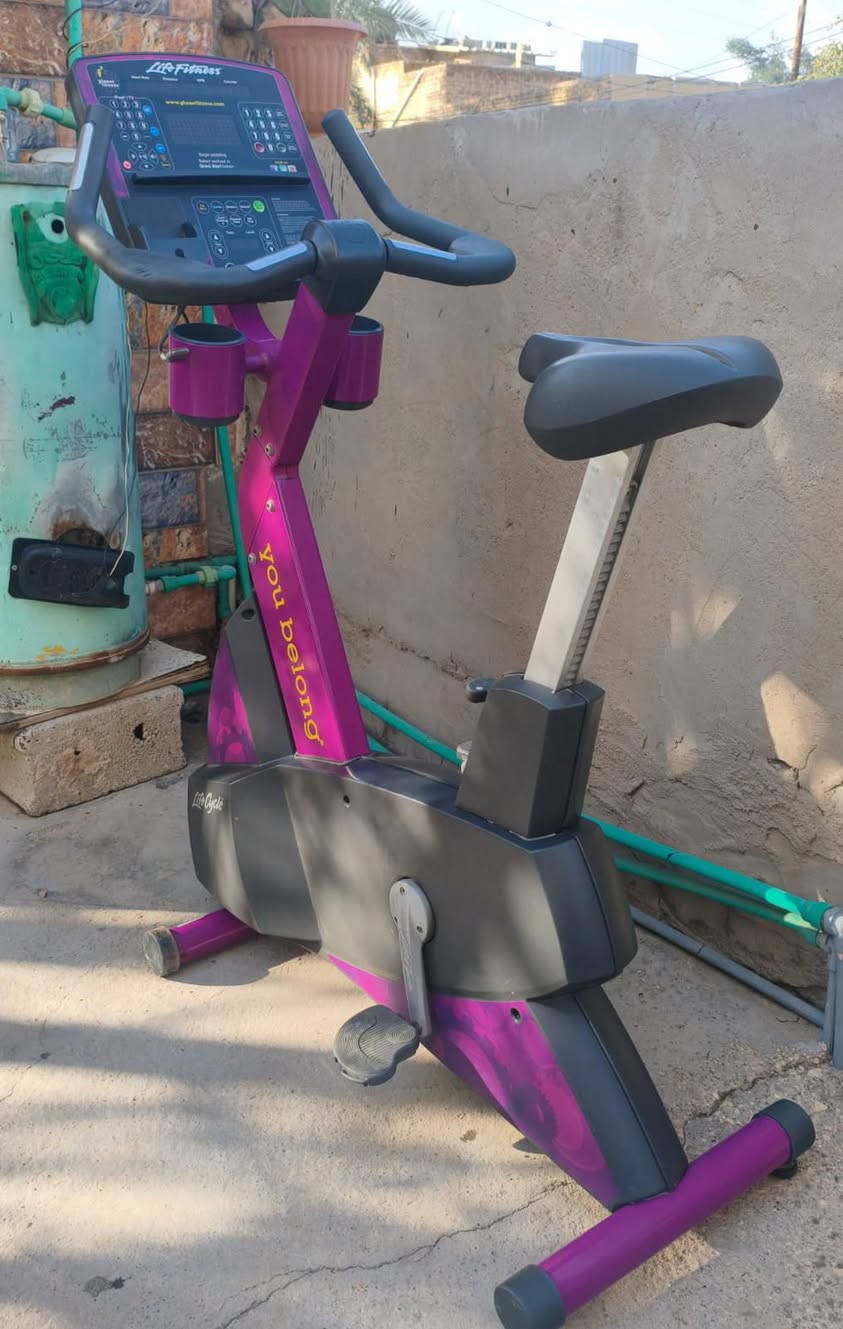 بايسكل الايف فتنس شغال عل فحص
اخو جديد بدون اي ضرر او تصليح 
سعره425الف وبي مجال للشراي 
جهاز جري مستعمل اقل شهرين نضيف 
يتحمل وزان 150كيلو نضام جبلي دبل مطور 
كامل موصفات مع جهاز تكسير شحوم سعره325
عنوان بغداد جسر ديالى قديم توصيل موجود وعل فحص  شراي يجي خاص او***********
