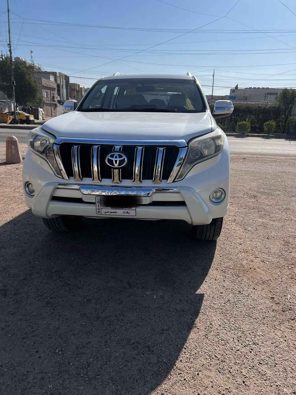 سلام عليكم
برادو 2014 
مكينه 4 سلندر 
موصفات السياره
تحكم استرين 
كشنات  كهربائيه اماميات
شاشه كبيره
كمره خلفيه 
حساس خلفي 
نضام تزحق 
قطعتين تبريد
مري شفت ويا سويج 
فوري ويل
ليات زنون لد
ثلجه

بيه  فقط الجاملغ اليمنه مبدل وكاله بدون دواخل 
بيه رصعات بسيطه
رقم بغداد
العنوان بغداد مدينه الصدر الحبيبيه
رقم الهاتف ***********
السعر 255 بيه مجال بسيط بيع مستعجل 
بدون مروس
