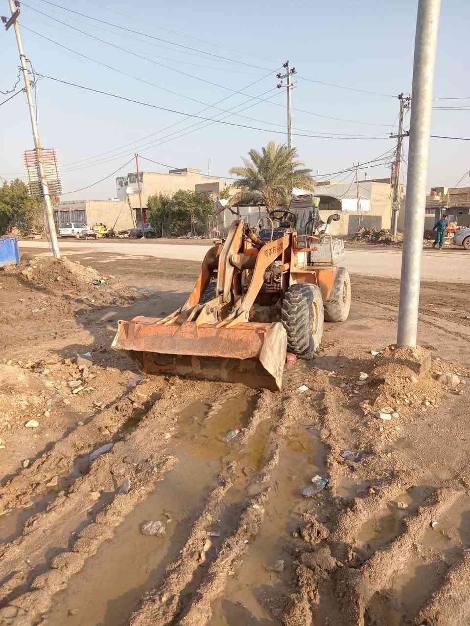 شفل هيتاشي للبيع حجم ٢٠ رقم قادسيه انكليزي بسمي المكان ديوانيه قضاء الشنافيه للتواصل ***********
