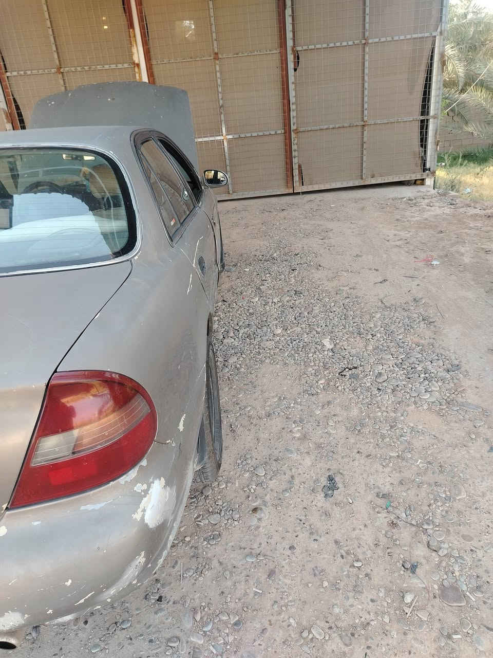 سونتا موديل 98لبيع تخم تاير جديد باتري جديد مكينة مبدلة قبل سنة حاوية حدادة صدر خلفي حاوية كامل الأتصال على الرقم *********** وع الفيس متواجد راسلني خاص وتدلل
