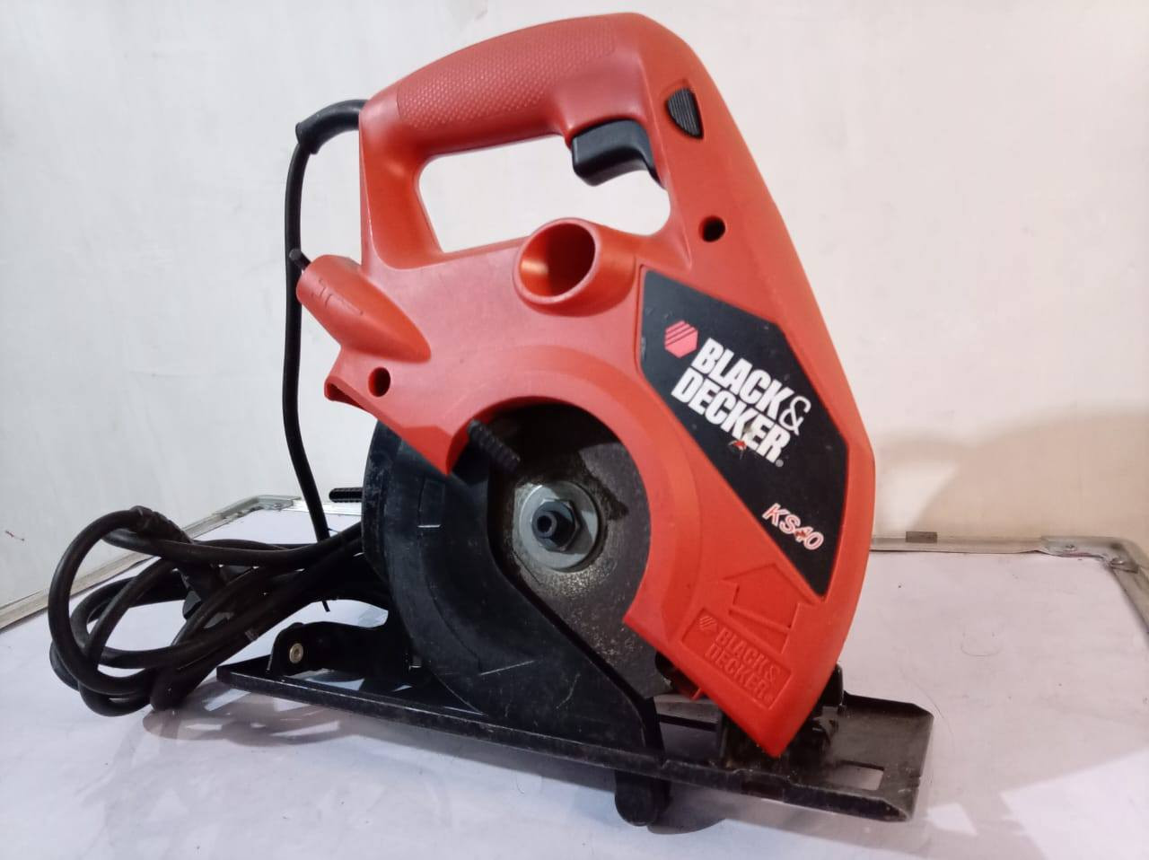 كتر قرصي كهرباء نظيف اصلي باله انكلترا الصنع بلاك اند ديكر انكليزي بريطاني شرح داخل الفيديو 👇


**إذا كنت صاحب هذا الإعلان وتريد حذفه لأي سبب، رجاءا أرسل رسالة إلى الدعم الفني**