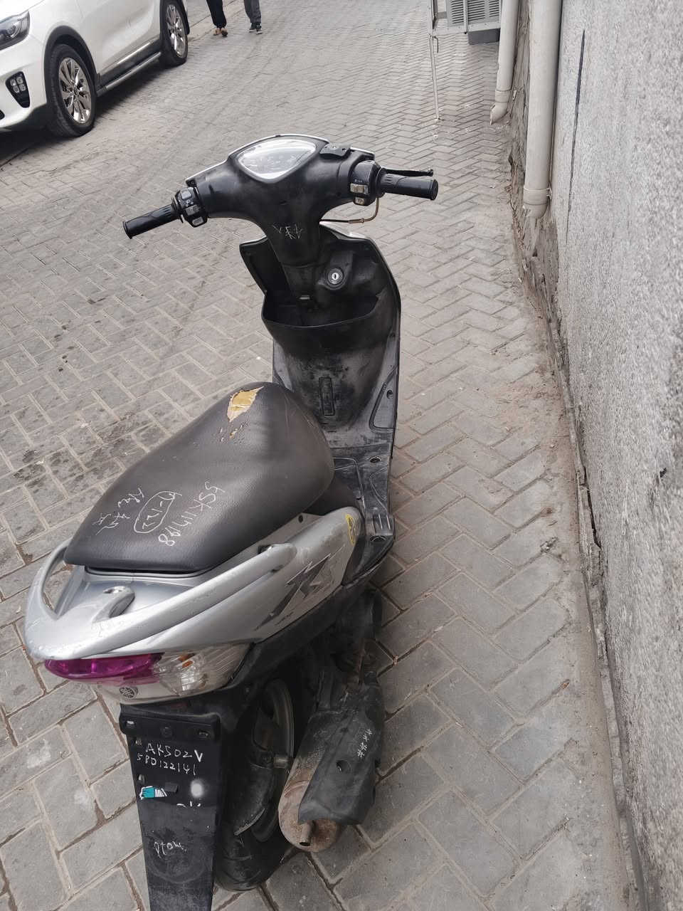 دراجة ماكس عدله نضيفه الضرر بيه فقط الكفر الامامي (البجم)دراجه نضيفه شلعه و الدراجه مكفوله تاخذه ربع ما تصرف عليه كامله من كلشي السعر 700 و بيه مجال العنون بغداد مدينه الصدر قطاع 27 الرقم ***********
