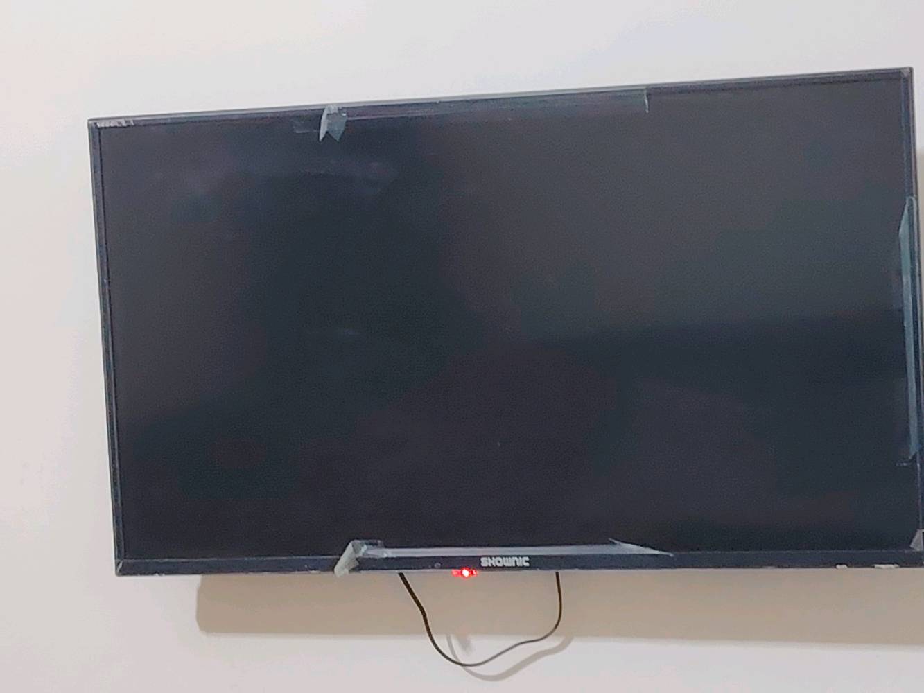 📺 تلفزيون SHOWNIC 43 بوصة LED – صورة وصوت ممتازين – شغال كامل
الوصف:
للبيع تلفزيون SHOWNIC بحالة ممتازة، 43 بوصة LED، صورة واضحة ونقية، وصوت قوي وجودة ممتازة.
التلفزيون شغال بالكامل، بدون أي أعطال، ويقدم تجربة مشاهدة ممتعة لأي محتوى: أفلام، مسلسلات، برامج تلفزيونية، وحتى مباريات رياضية.
تصميم التلفزيون أنيق وعصري، يناسب غرفة المعيشة أو المكتب، ويضيف لمسة جمالية لأي مكان.
الشاشة كبيرة وواضحة حتى من بعيد، والألوان زاهية وتفاصيل الصورة دقيقة.
سهل الاستخدام، وكل الأزرار والشاشة تعمل بشكل ممتاز، بدون أي مشاكل.
السعر قابل للتفاوض مع المشتري الجاد.
يمكنني تزويدك بالصور الإضافية للتلفزيون وهو شغال، لتتأكد من حالته الممتازة قبل الشراء.
للاستفسار أو الحصول على المزيد من المعلومات، راسلني على الخاص، وأنا حاضر للرد على جميع أسئلتك.
الموقع:الدورة-الإسكان-مجاور منتزه الاسكان 