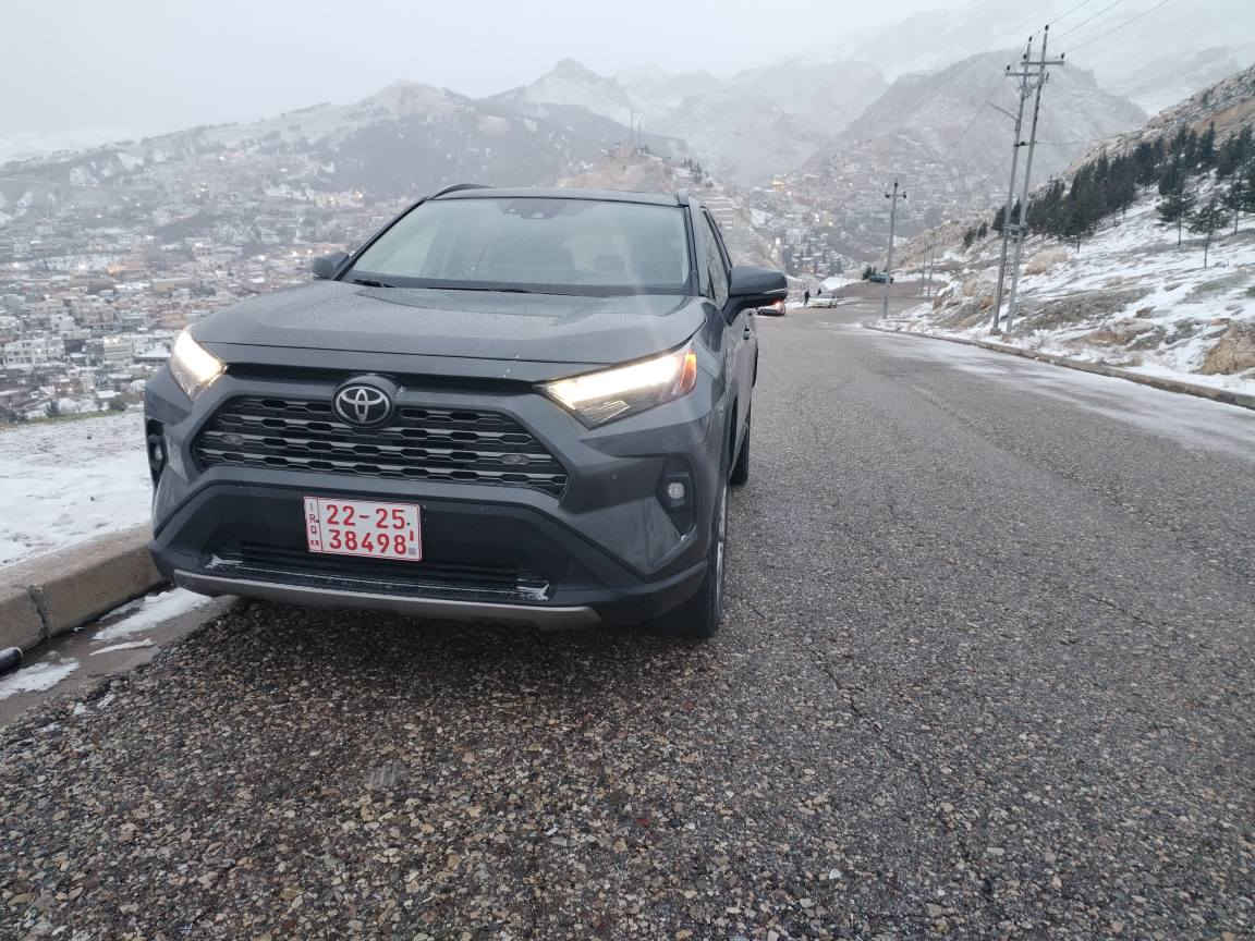 تويوتا رافور
 2T3N1RFV4PC324392 ره قم شانصي
***********/*********** 
موديل 2023
موصفات فول فوله
واحد عل واحد
فصفات لميتذ فول فول 
كوشن جلد 
هه ر جار كوشن هيتر
كوشن كارباي 
داخلي سياره سبي
سوكان هيتر 
سلايت
سيارا زور باكو خاوينه 
سيارا مالي دوسته
سياره ده عمه كه ي هيج نيه 
بو سعر به يوندي بكه أربيل, العراق
