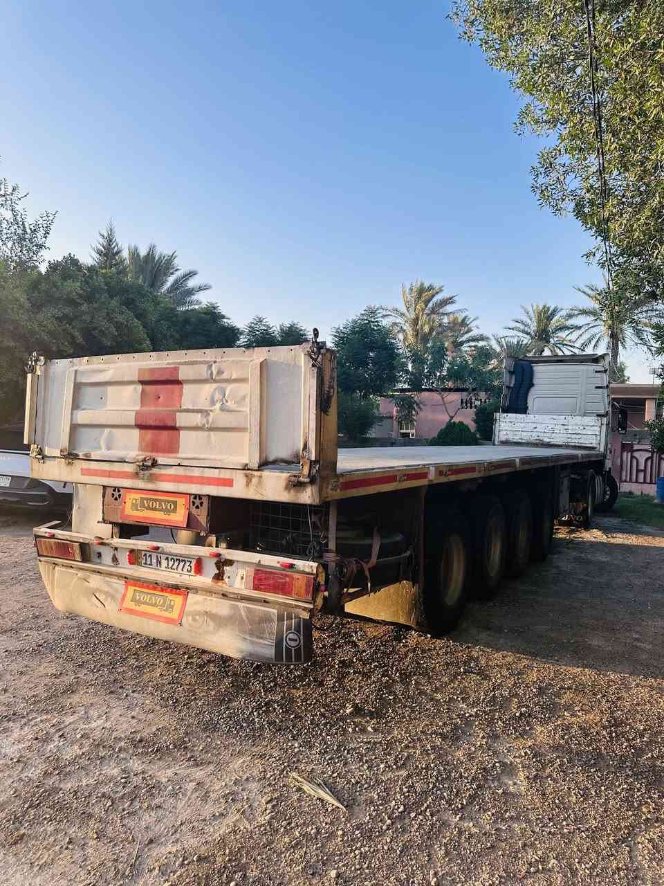 ١.فولفو  FH12   VolVo
٢.شخاطة  موديل ١٩٩٤
٣.سنوية لغاية ٢٠٢٧/٦/١٥
٤.هزة +رقم جديد
٥.محرك+شاصي +گير+اكسن مكفول تبخير بدون تنقيص دهن
٦.تبريد + تدفئة 
٧.تخم تاير جديد
٨.حدادية صدر جديد
٩.دبلات قمارة+ شاصي جديد 
١٠.كهربائيات بلادية كله شغال
١١.العربانة مربوطة فلات ذات جوانب
 متحركة ثلاث دنگير مزوج 
١٢. السعر الكلي٢٢٠ ورقة 
    سعر السيارة ١٣٠ ورقة 
    سعر العربانة ٩٠ ورقة 
للاتصال  ***********
             ***********
