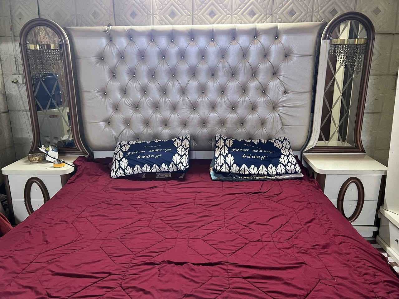 غرفه تركيه للبيع خشب ثكيل بس بيهه تصليحات سعرهه 200وبيهه مجال


**إذا كنت صاحب هذا الإعلان وتريد حذفه لأي سبب، رجاءا أرسل رسالة إلى الدعم الفني**