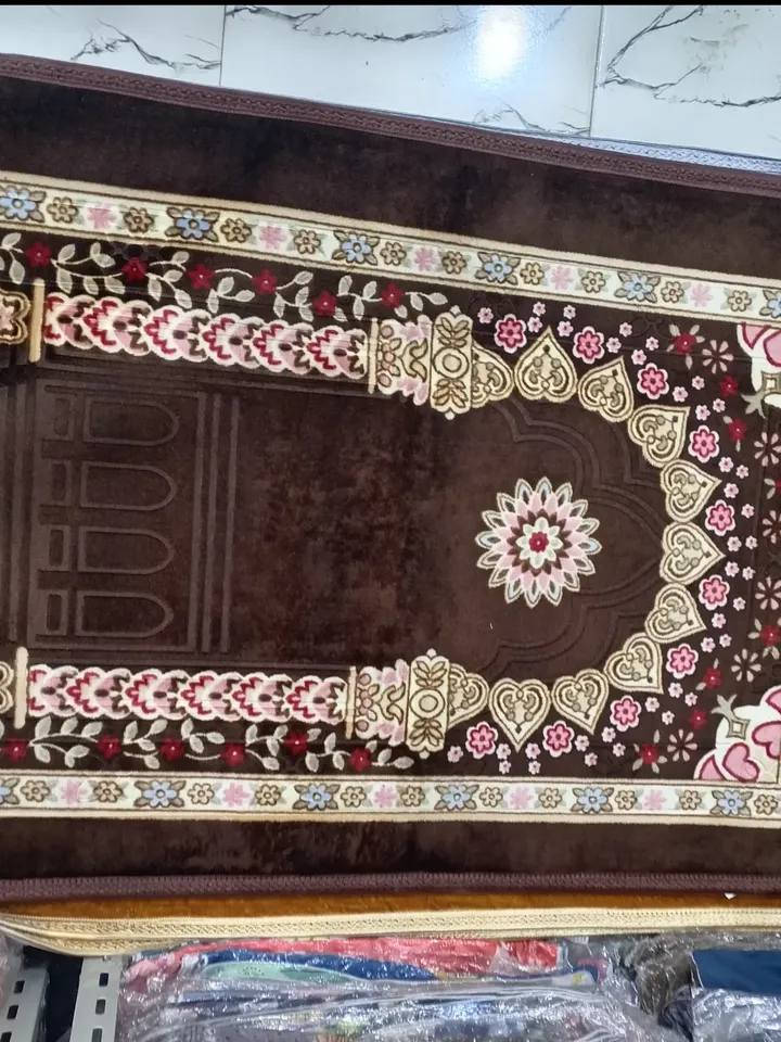 ❤️🔥😍سجادة صلاة حرير حجم كبير جداََ 125* 80 🔥❤️😍
🔥🌹أكثر من لون وأكثر من شكل 🌹🔥
🔥وبسعر : الفين ونص بس 🔥🔥🔥🔥🔥
العنوان : سماوة، حي العمال، مقابل حسينية ام البنين (ع) ✅ مجمع سيد الأسعار للمفروشات والستائر ❤️
ملاحظة : يوجد توصيل جميع المحافظات ✅
للطلب : *********** واتساب

  او: ***********
