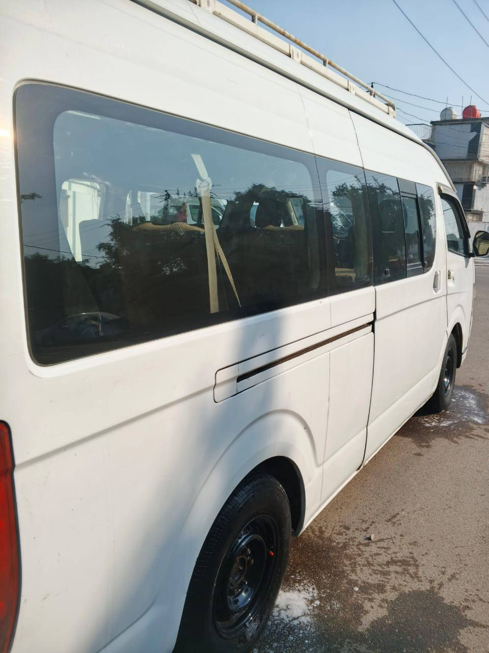 سلام وعليكم سياره جنبي البيع بيه بس دوار معمره سياره جديده معنه  كلام***********
