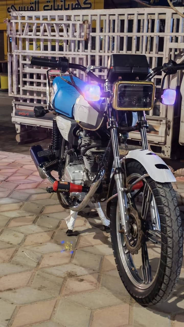 سلام عليكم
دراجه ايراني ..للبيع ..
دراجه سونگ سيفان موديل 2020
سكان رياضي.. صالنصه رياضي .. تخم تاير جديد 
كفاله .. شغل على ايدي.. يعني مال جناي 
كلشي بيه شغال مابيه نقص برغي 
تشغل وتطلع بدون متحط ايي شي 
السعر 625 قابل للتفاوض 
شراي هلا بيك .. مو شرايي لا تتصل فدوه الكلبك 

الاستفسار .. *********** .. ***********
