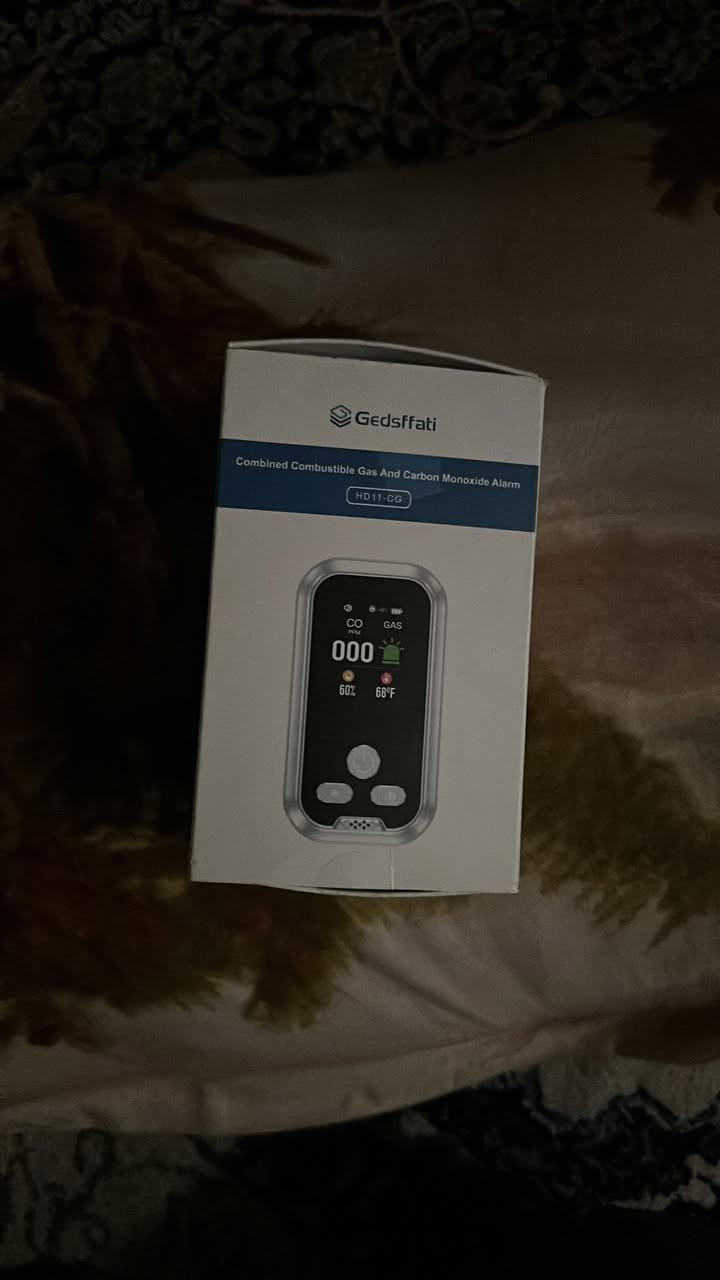 تفاليس
متواجد واتساب 
***********
