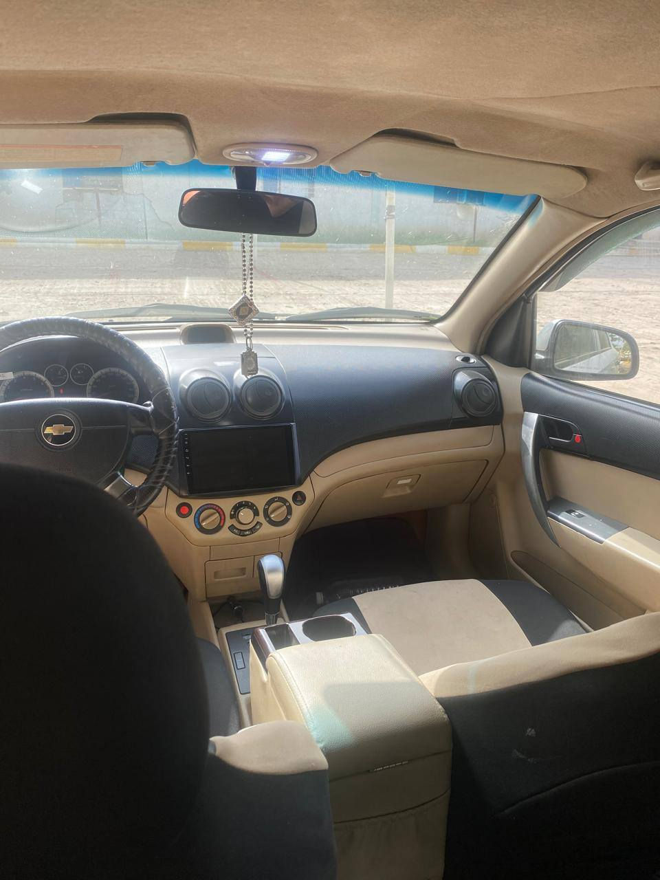 للبيع افيو 2011شركه عامه سعر 70رقم ***********
