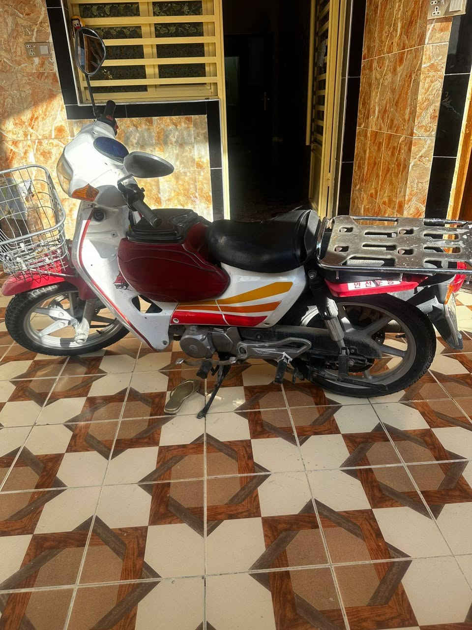 ماطور سرفيز للبيع مديل حديث (للبيع) 
كامل مكمل
للاستفسار ***********
السعر ٧٠٠ وبي مجال
