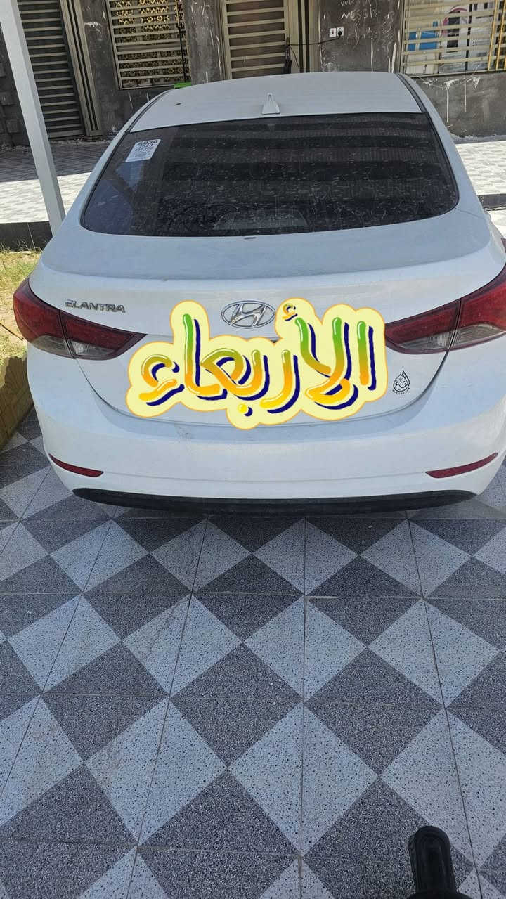 السلام عليكم النترا البيع السياره مكفوله من الضربه والتبديل فقط صبغ بلباب الصدر  والجاملغ الخلفي الايسر والباب شي قليل والباقي كفاله كير مكينه ٢٠٠٠ السياره استعمال شخصي اي ستفسار بلخدمه ***********
