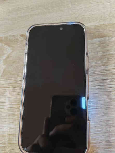 السلام عليكم ايفون 16 برو ماكس ذاكره 256 بطاريه 95 الجهاز نضيف جداََ ضمان ABM الجهاز بعده داخل الضمان السعر 1400 وبي مجال حك الجيه العنوان بغداد للاستفسار الاتصال او مراسله الخاص ***********
