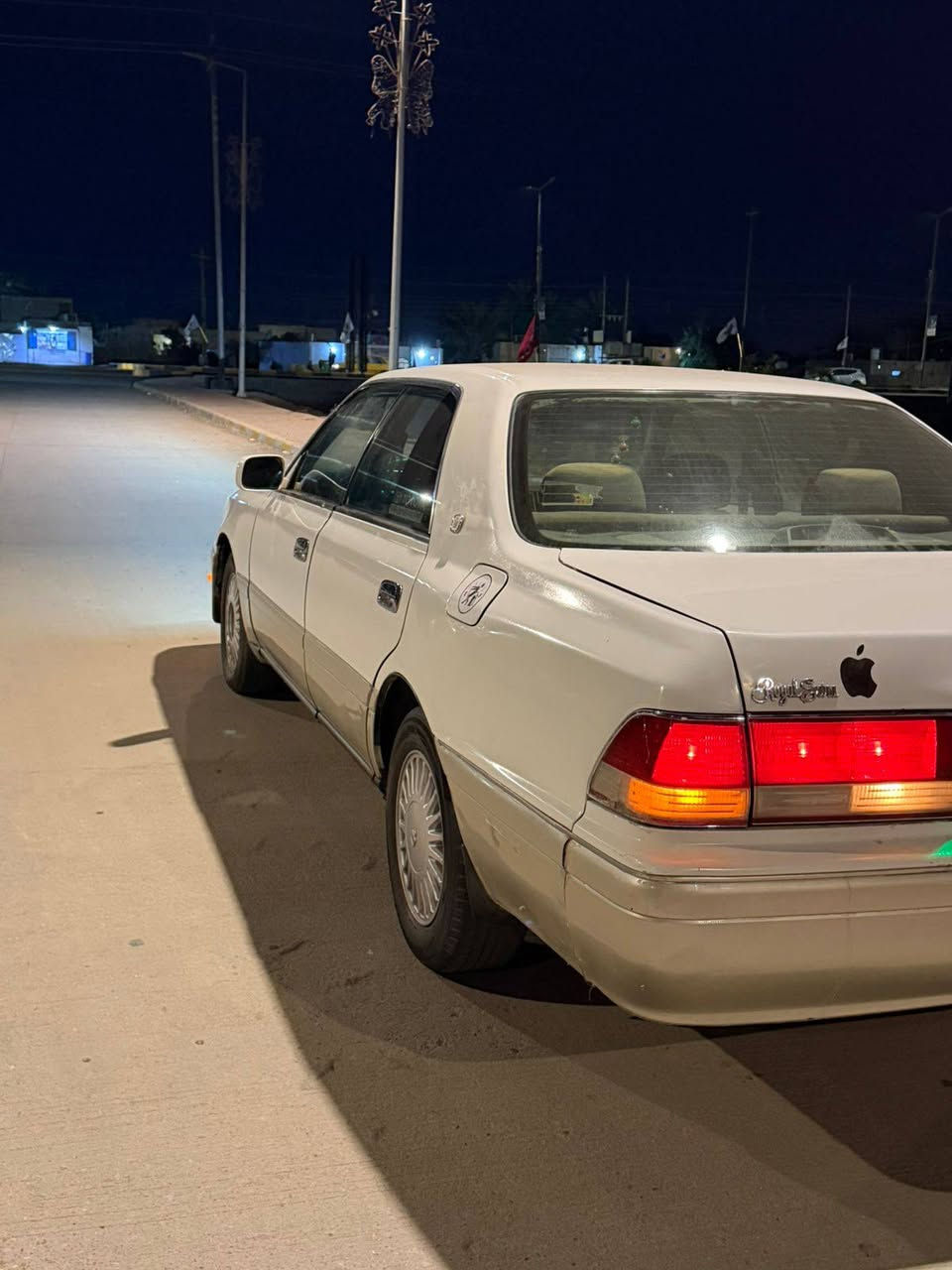 راس ثور فلات كرستال بلاد موديل 96//سياره(( السعر  77 وبيها مجال)) مكفولة من الكص ونقل جثه والعيب شرعي. كير مكينه فيفيتي كفاله  كارتون. كهربائيات شغاله حداده واحد علا واحد. كراسي كهربائيات شغالات. تبريد شغال. تخم تاير. كل نواقص ما بيه مال جناي سياره مشرؤع وطني.  العنوان العمارة 🦅 مكلف بنشر شراي تصل علا صاحبه 📞.  ‏‪***********‬‏
