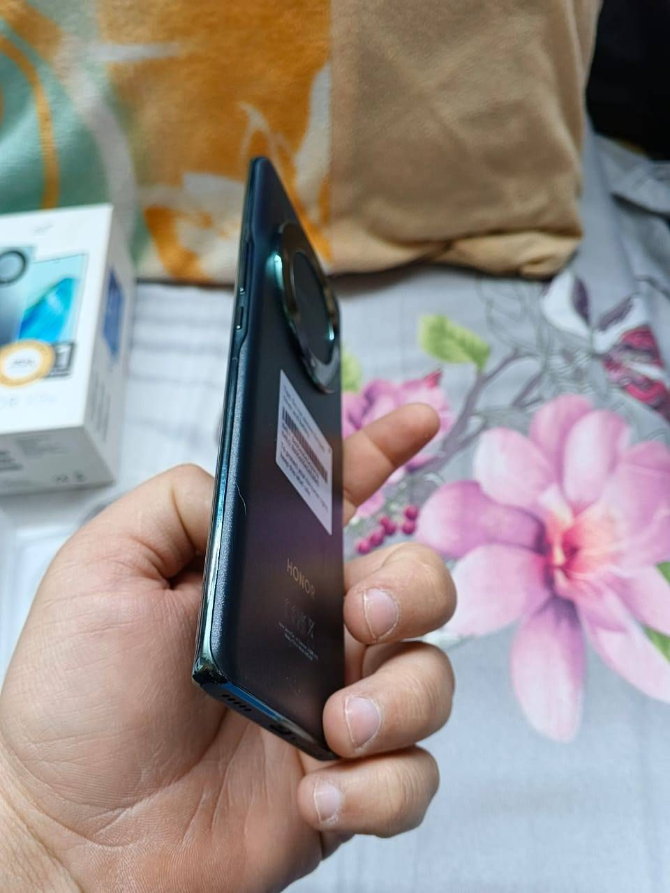 هونر X9a جهاز جديد صار ٣ ايام من فاتحه غراضه كامله مامفتوحه جهاز كلش حلو بطاريه ٥١٠٠ ملي ابير شاشه منحنيه لزكت الشاشه مال شركه جهاز غني على تعريف سعر ٢٢٠ المكان بغداد الاعظميه ***********
