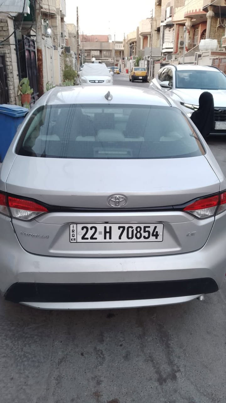 سلام عليكم 
كورلا 2020 وارد أمريكي Le 
محرك 1800
رقم شمالي باسمي حادثها مرفق بالصور واكو ضربه انصربت عندي بالجاملغ الخلفي شواصي والغود مكفولة بدون ايرباك 

باقي التفاصيل الاتصال على 

***********
***********
