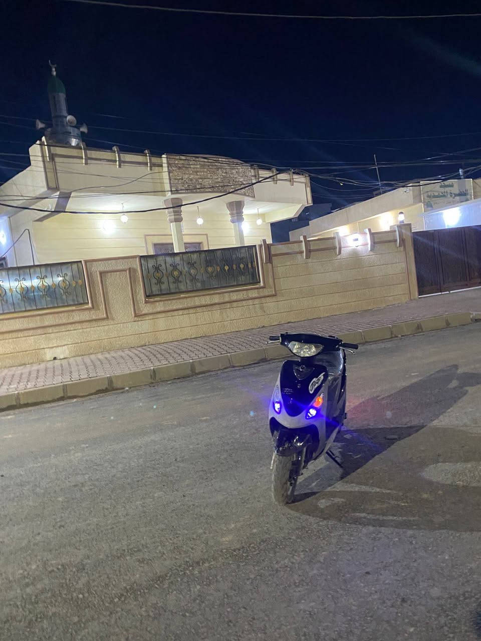 سلام عليكم دراجة ماكس منغولي دراجة 49 بلادية ما مفتوح شرط سلف هندر كهربائية كلة شغال دراجة محركهة حيل ناعم وحلوة شلعة ومعدل كيجات شغالة دراجة ما متعوبة بعدة زيرو جديدة السعر 650 وبيهة مجال *********** ختم واحد كلهة شرط مكاني تكريت حي الجمعية
