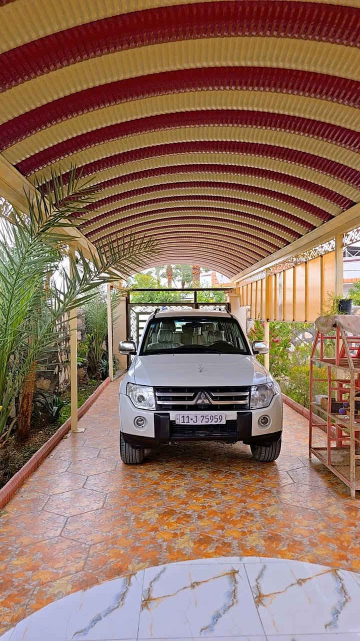 سلام عليكم باجيرو موديل 2008 خليجي مكفوله كفاله عامه على وضع شركه شرط رقم بغداد نكليزي  مواصفات تحكمات شاشه فور ويل مري شفط 3 قطع تبريد 7 راكب منضومه زنون  وتخم تايرات جديده وحداديه جديده مكينه 3000 وكير كفاله من لفتح / سعر 128 وبيها مجال تواصل تصال ع  ***********
