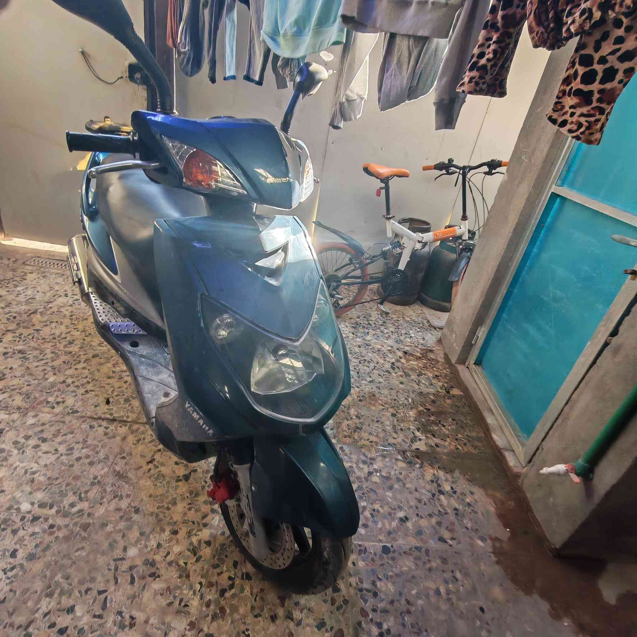 سلام عليكم دراجه سكنس فحل نوزل دراجه كامله مكمله شلعه ومعدل عارضها 750للبيع  مكان زعفرانيه الاستفسار رقم صاحبها ‏‪***********‬‏
